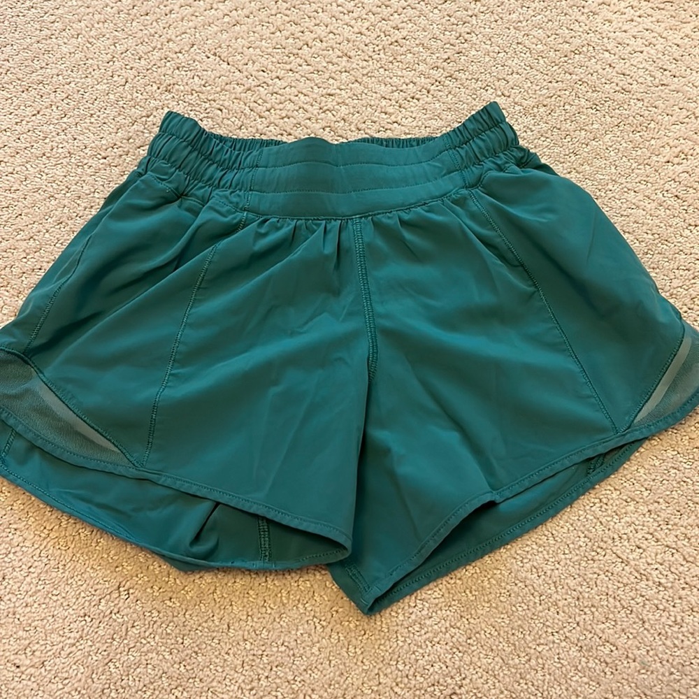 Lulu lemon teal lagoon hotty hots (rare color)…size 2 and 4 inch length